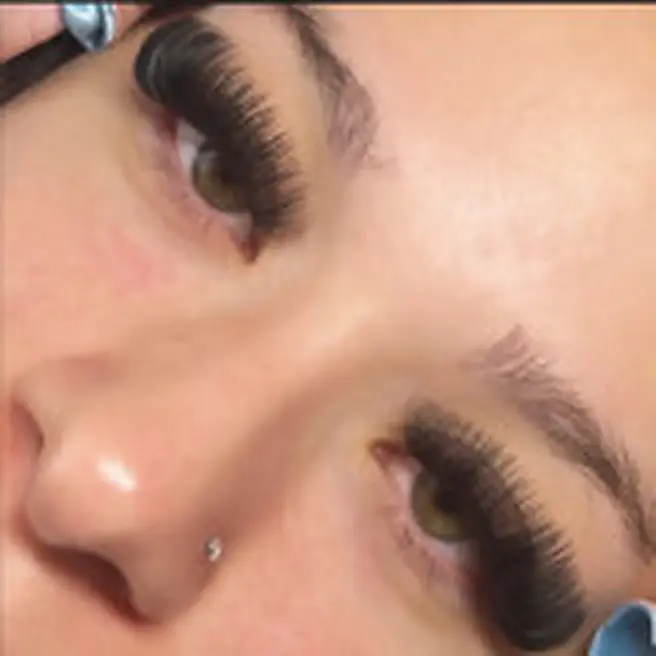 Fresh full set by Lash Artistry By Nellie
